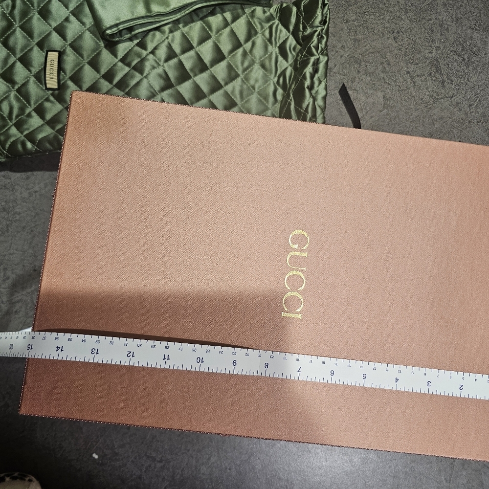 Gucci box - Picture 3 of 4